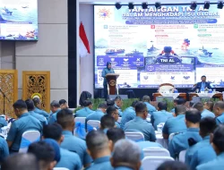 Hadapi Dinamika Geopolitik Global Pangkoarmada II Gembleng Perwira Lewat Diskusi Hukum Laut Internasional
