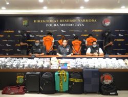 POLDA METRO JAYA BERHASIL MENGUNGKAP PEREDARAN NARKOTIKA GOLONGAN II JENIS ETOMIDATE SEBANYAK 8.698 PCS CARTRIDGE, JARINGAN INTERNASIONAL