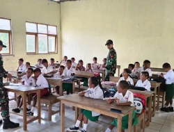 Mengajar di Perbatasan RI-RDTL, TNI Yonarmed 12 Kostrad Kobarkan Semangat Anak-Anak Malaka