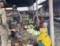 Perkuat Pengamanan di Pasar Sinak, Satgas ODC Jamin Roda Ekonomi Warga Berputar Aman