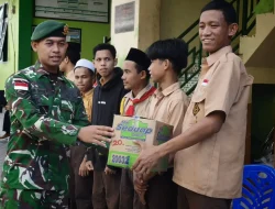 Hadirkan Jumat Berkah, Yonarmed 12 Kostrad Sambangi Santri Ponpes Al Muhajirin