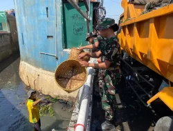 Aksi Nyata Prajurit Lanud Sulaiman Sukses Amankan Aliran Sungai Sayati dari Ancaman Banjir