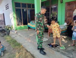 Gempur Stunting Sejak Dini, Babinsa Koramil Wonodadi Turun Tangan Kawal Posyandu ILP Desa Kebon Agung!