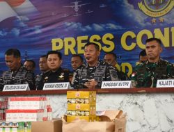 TNI AL AMANKAN 23,68 JUTA BATANG ROKOK DIDUGA ILEGAL DI PONTIANAK