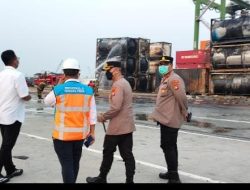 Polres Pelabuhan Tanjung Priok Gandeng Labfor Lakukan Penyeledikan Kontainer Terbakar di NPCT 1