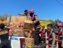 Tanggap Darurat Gempa Flores, Polri Terjunkan Bantuan Sembako, Alat Sekolah, hingga Mobil Operasional