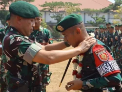 Tuntaskan Misi 12 Bulan di Tapal Batas, Prajurit Yonarmed 12 Kostrad Perkuat Kemanunggalan TNI dan Rakyat