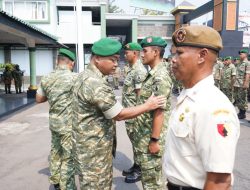 Bukti Dedikasi Tanpa Batas, 64 Personel Kodim 0808/Blitar Terima Penghargaan Naik Pangkat