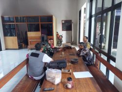 Sinergi Tiga Pilar Babinsa dan Bhabinkamtibmas Bersama Aparat Kelurahan Kepanjenlor Perkuat Keamanan Warga